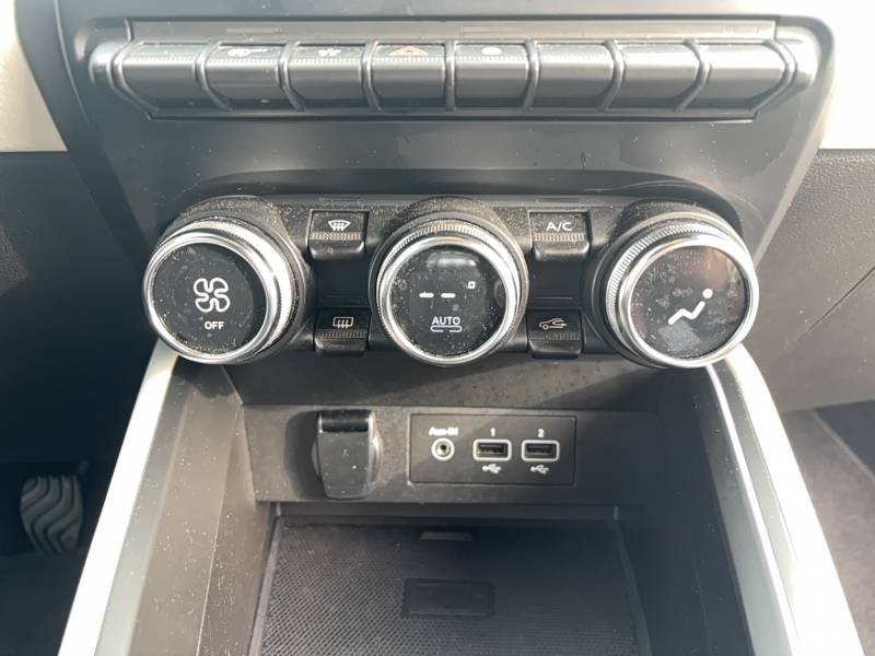 Renault Clio - Photo 24
