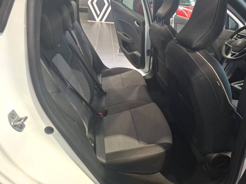 Renault Clio - Photo 18