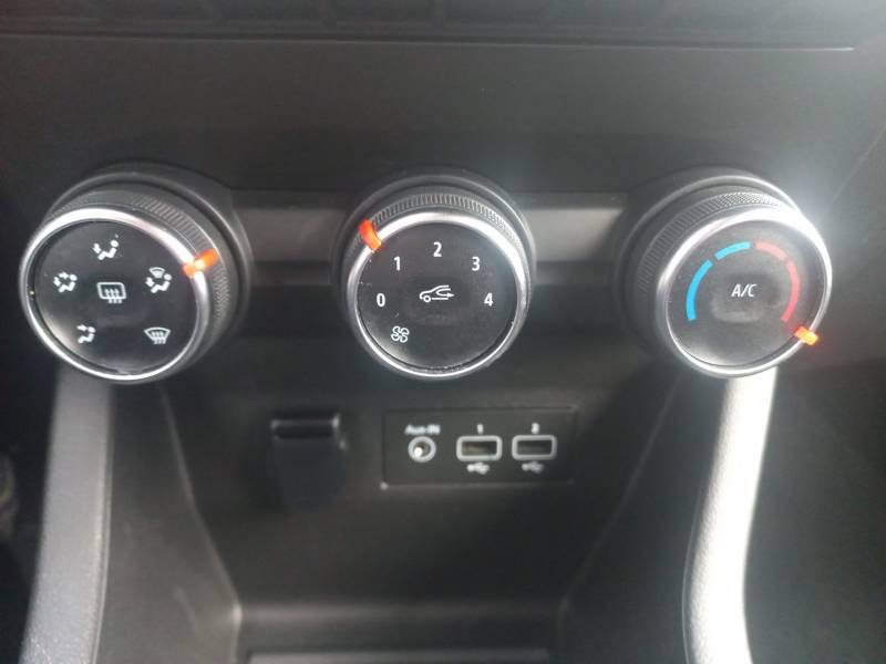 Renault Clio - Photo 25
