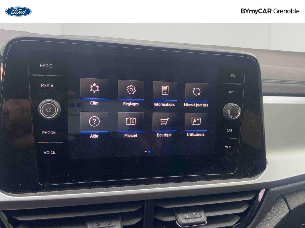 Volkswagen T-Roc - Photo 16