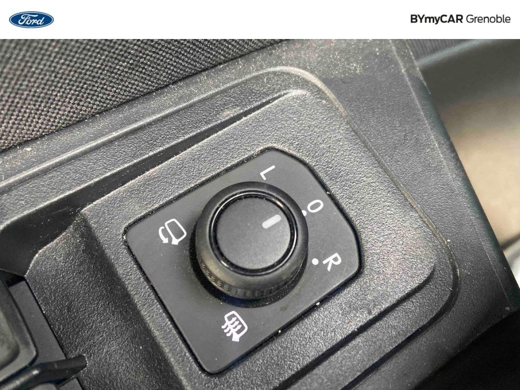 Volkswagen T-Roc - Photo 18