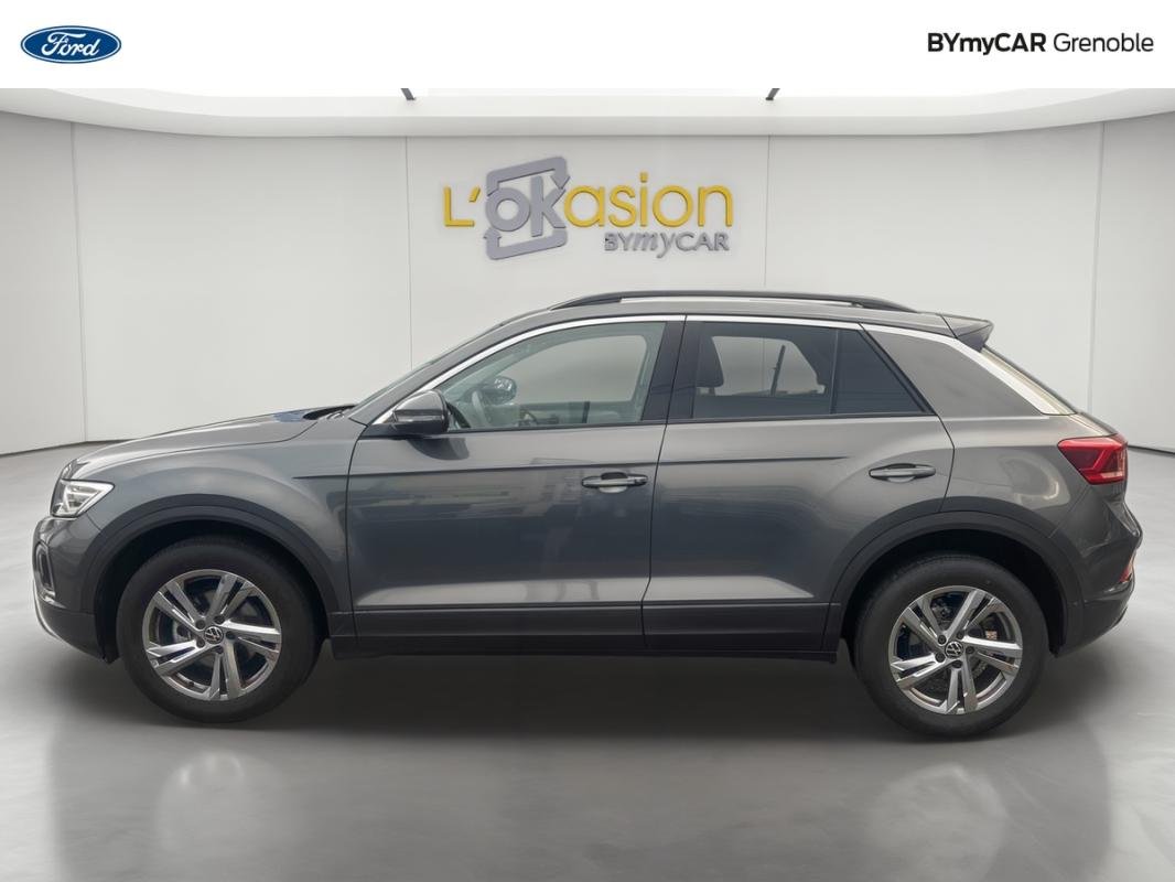 Volkswagen T-Roc - Photo 2