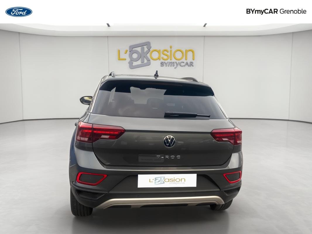Volkswagen T-Roc - Photo 4