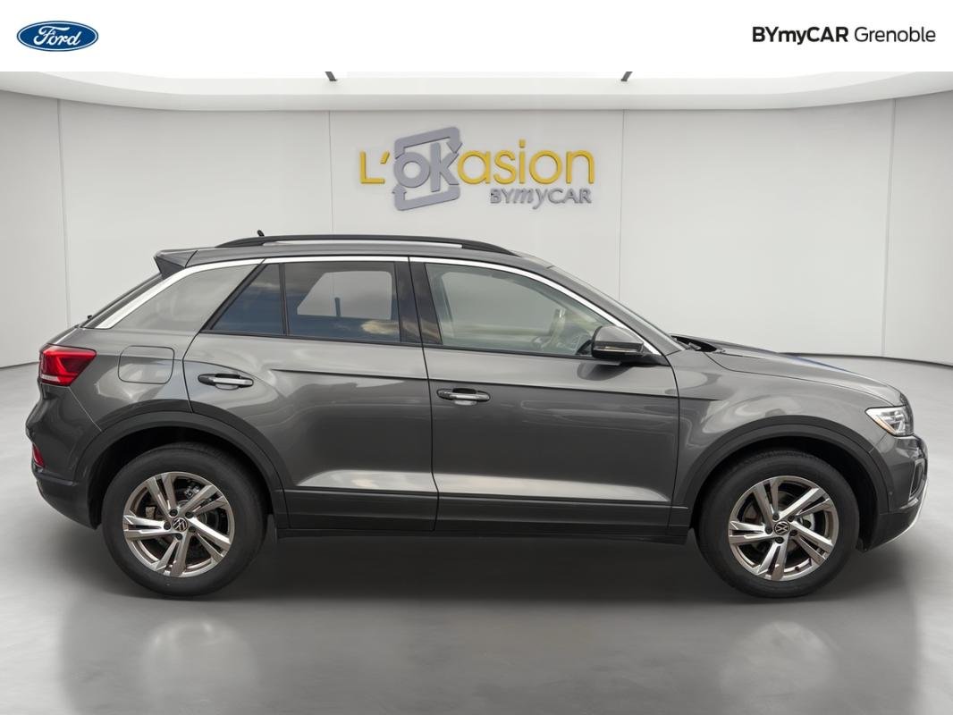 Volkswagen T-Roc - Photo 6