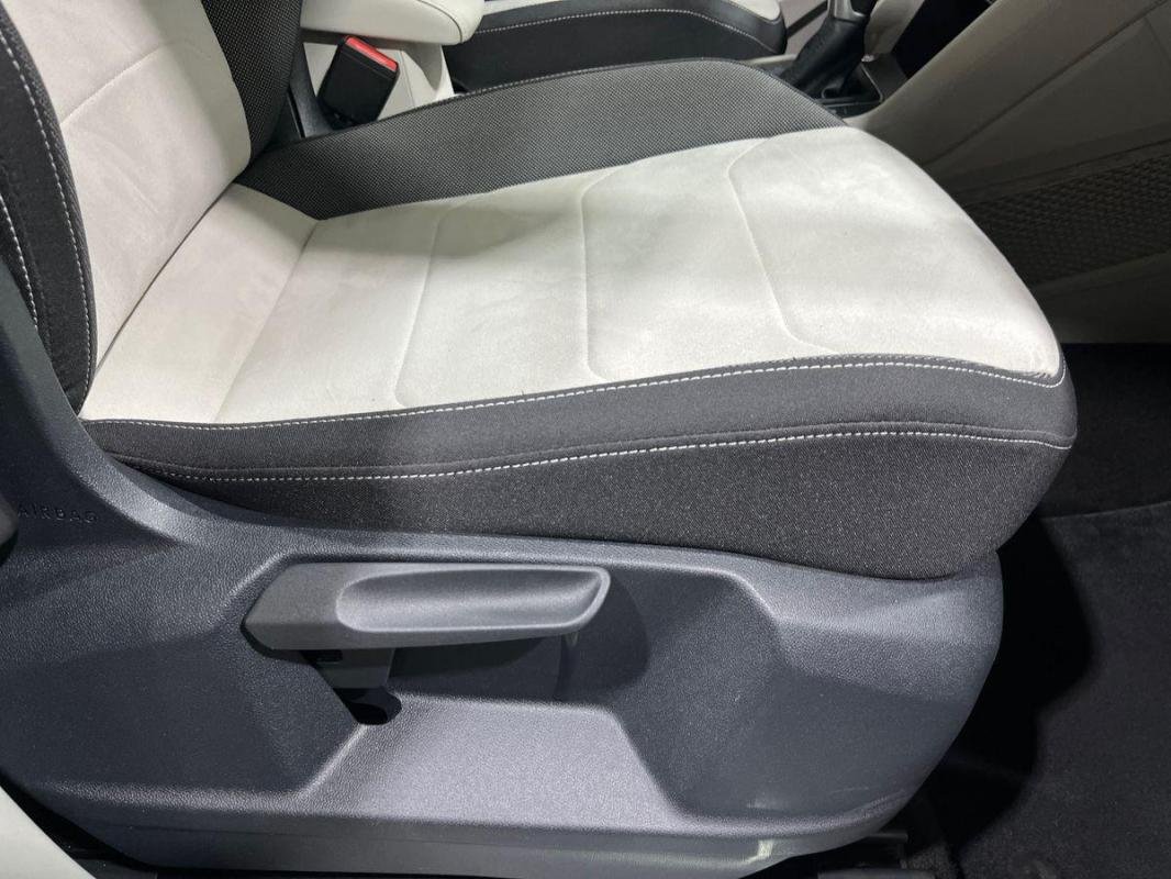 Volkswagen Tiguan - Photo 14