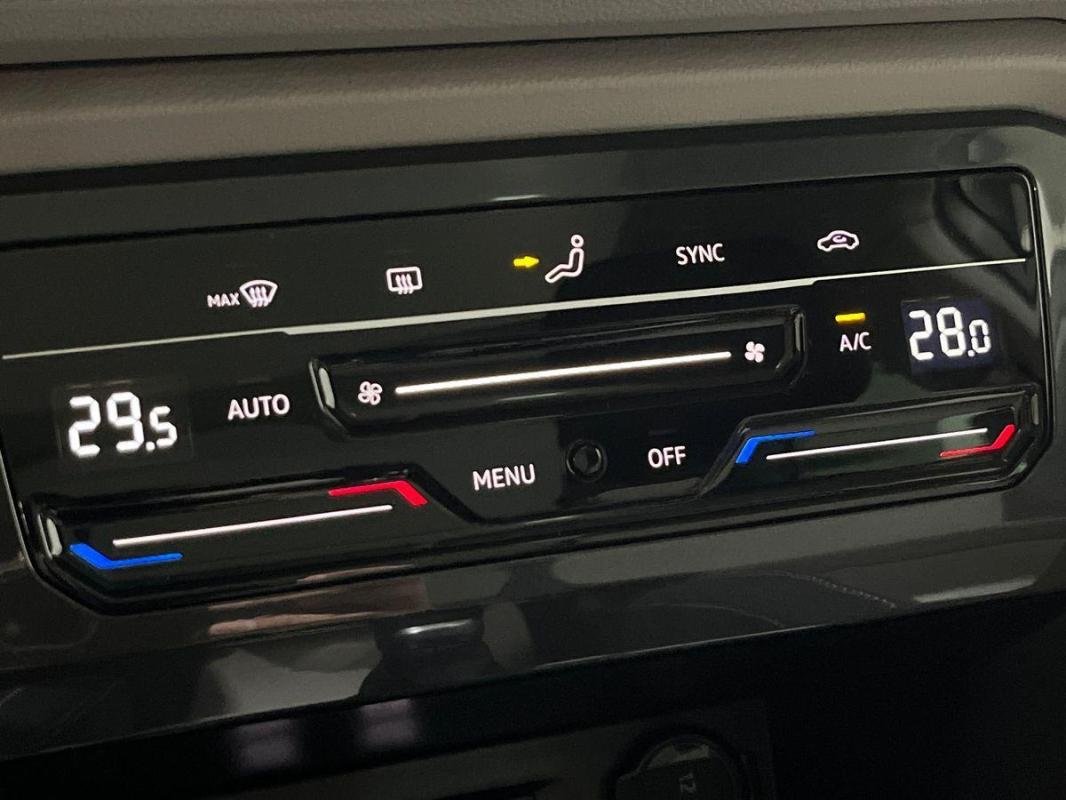 Volkswagen Tiguan - Photo 19