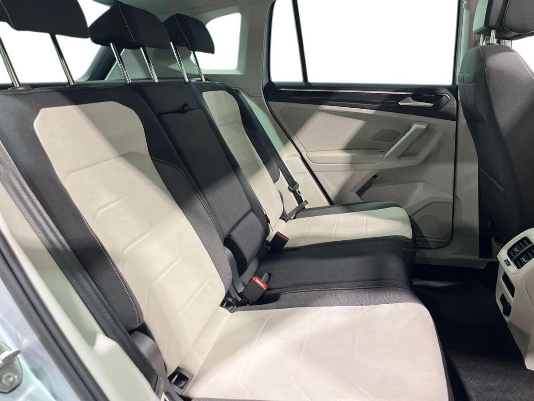 Volkswagen Tiguan - Photo 23