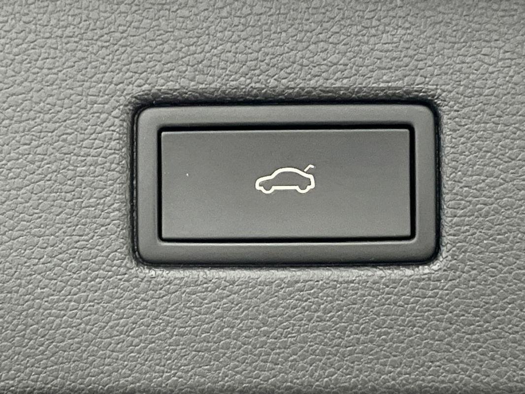 Volkswagen Tiguan - Photo 34