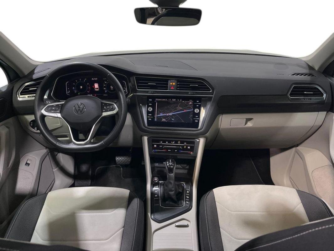 Volkswagen Tiguan - Photo 8