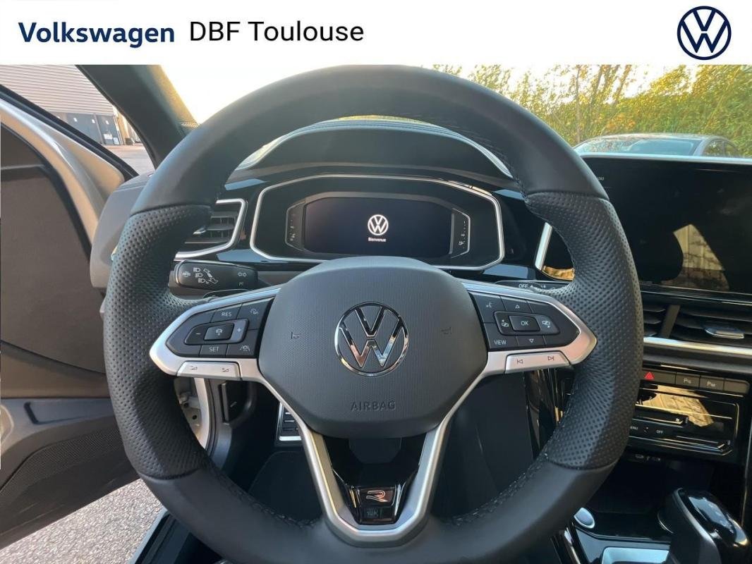 Volkswagen T-Roc - Photo 13