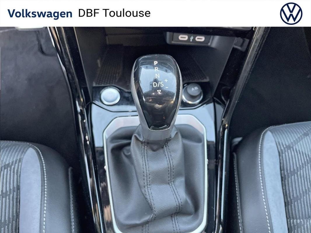 Volkswagen T-Roc - Photo 24