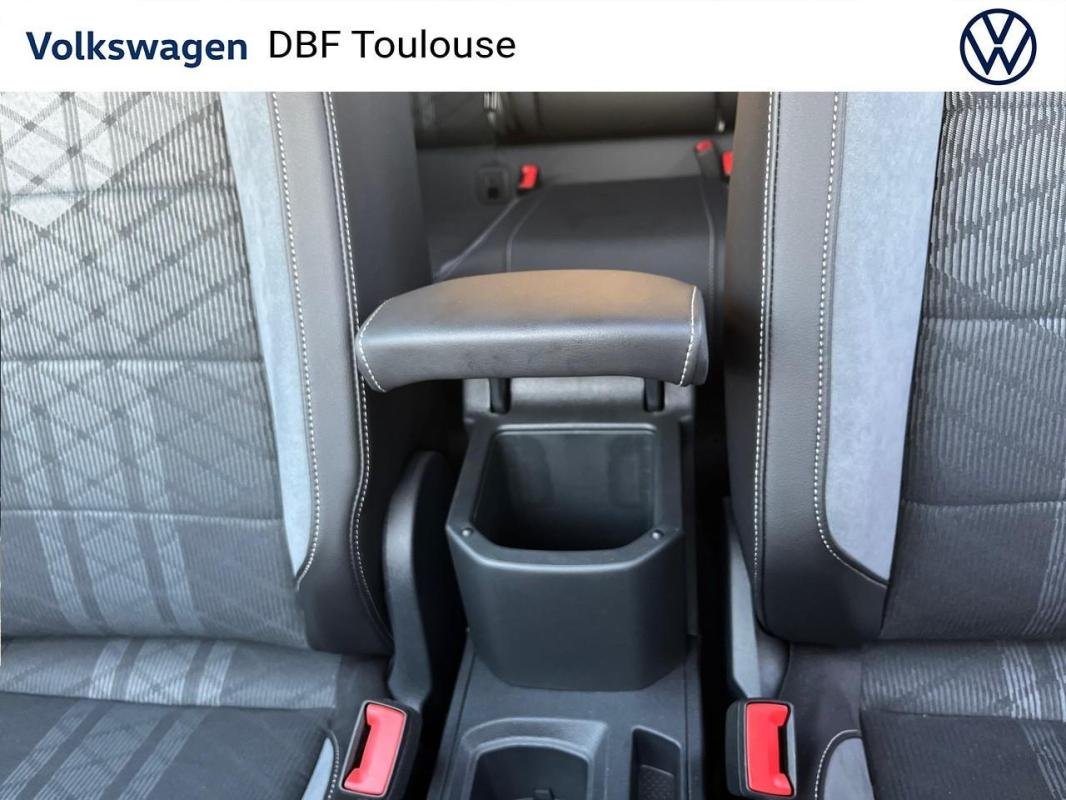 Volkswagen T-Roc - Photo 25