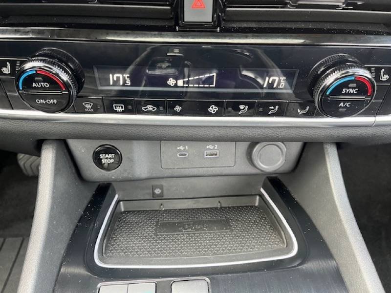 Nissan X-Trail - Photo 12