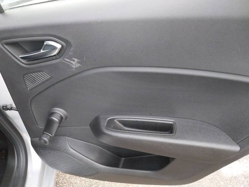 Renault Clio - Photo 24