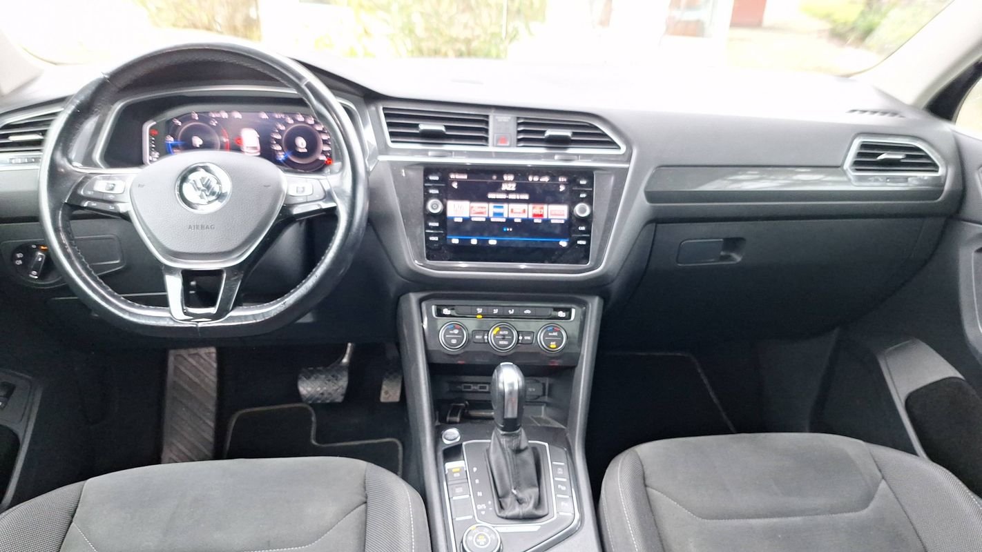 Volkswagen Tiguan Allspace - Photo 11