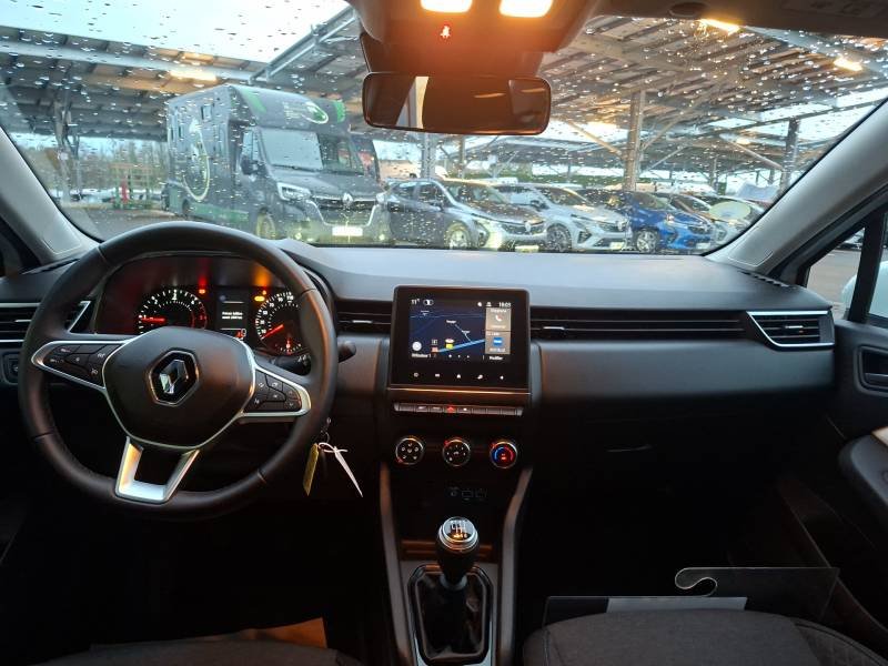Renault Clio - Photo 22