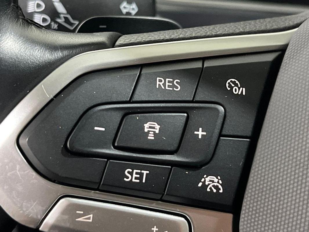 Volkswagen T-Roc - Photo 21