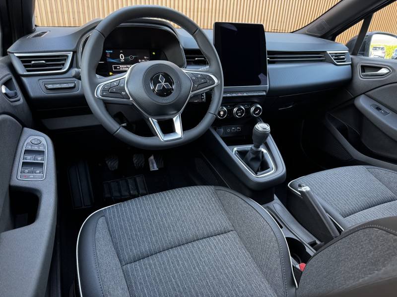 Mitsubishi Colt - Photo 28