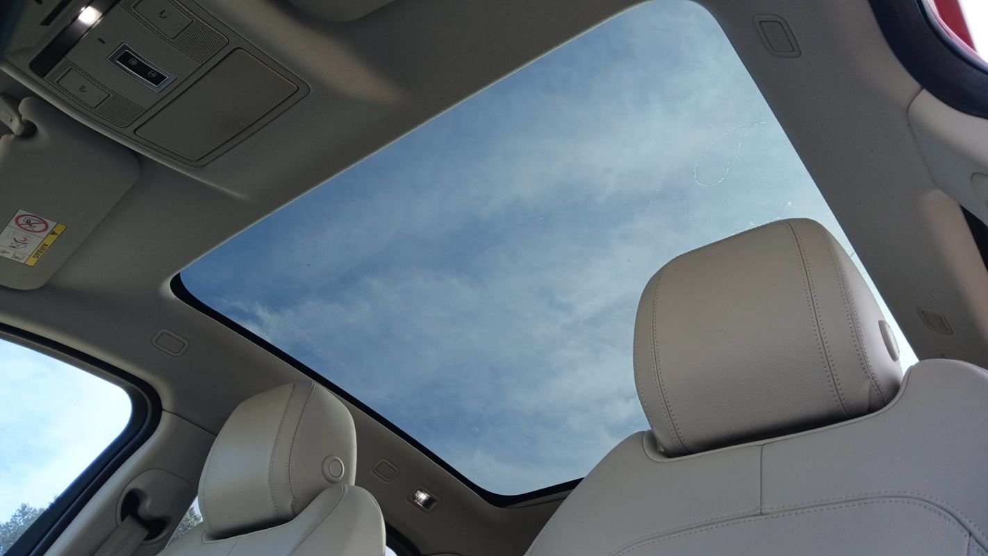 Jaguar E-PACE - Photo 26