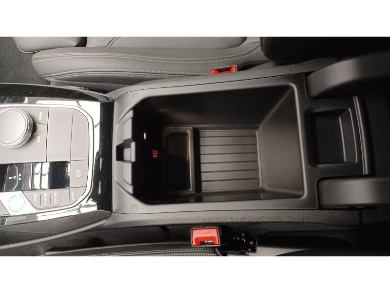 BMW iX3 - Photo 13