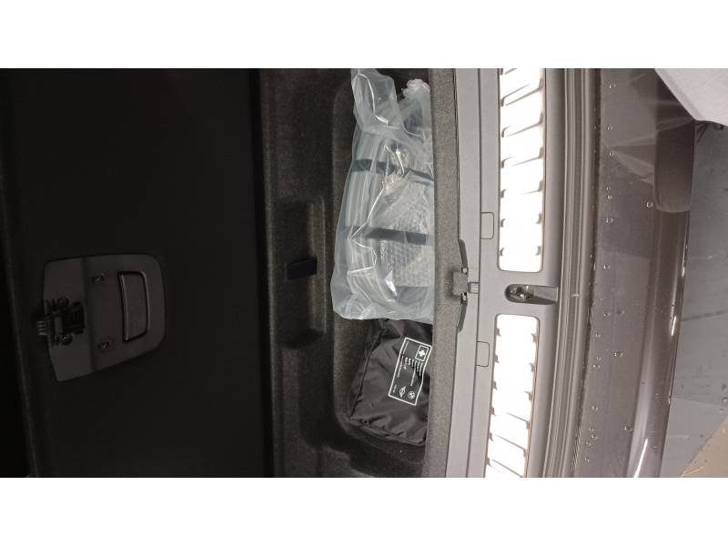 BMW iX3 - Photo 22