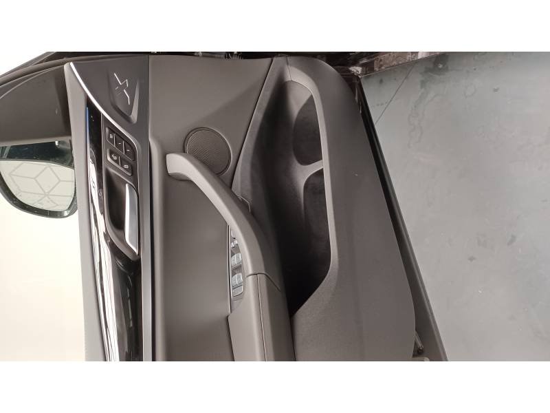 BMW iX3 - Photo 9