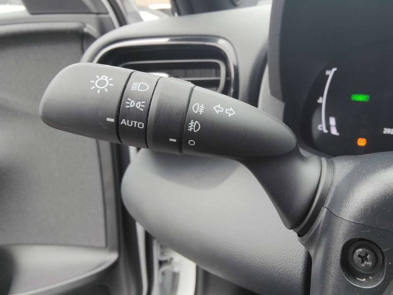 Toyota Yaris - Photo 20
