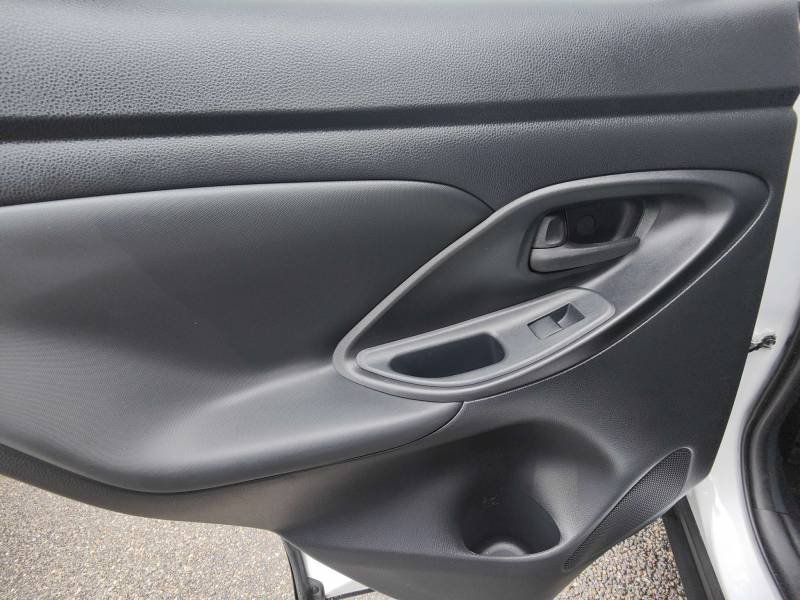 Toyota Yaris - Photo 31