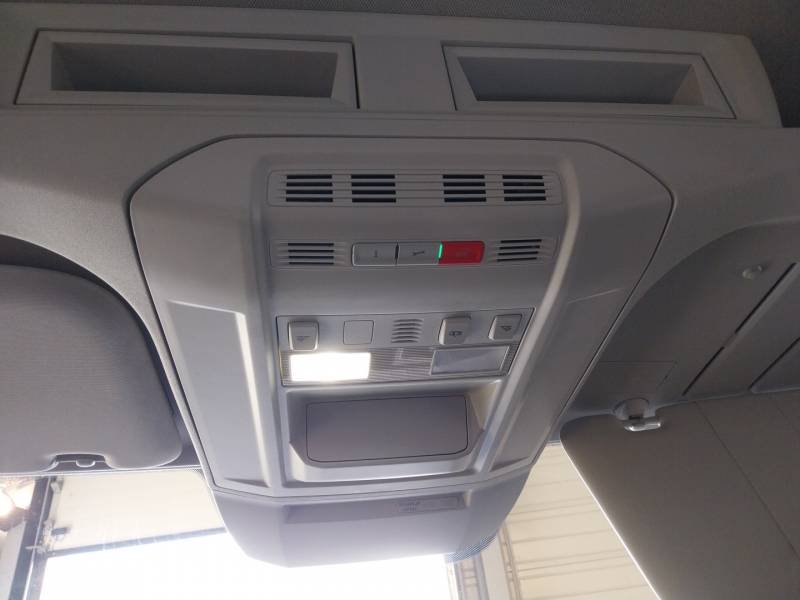 Volkswagen Crafter - Photo 24