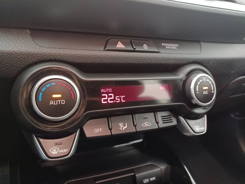 Kia Stonic - Photo 30