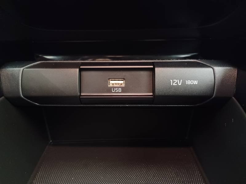 Kia Stonic - Photo 34