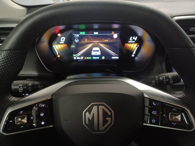 MG ZS - Photo 42
