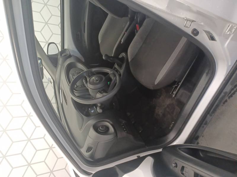 Toyota aygo x - Photo 10