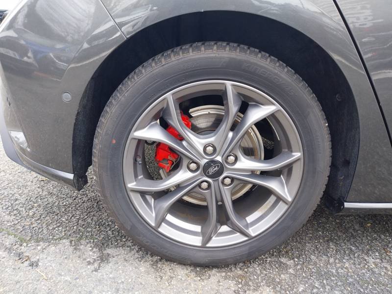 Ford Focus - Photo 16