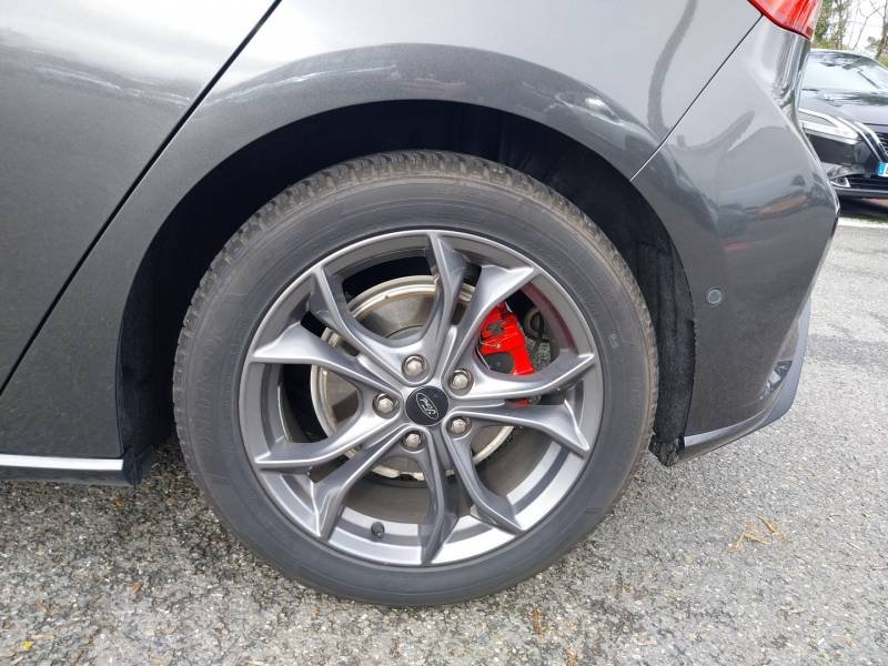 Ford Focus - Photo 19