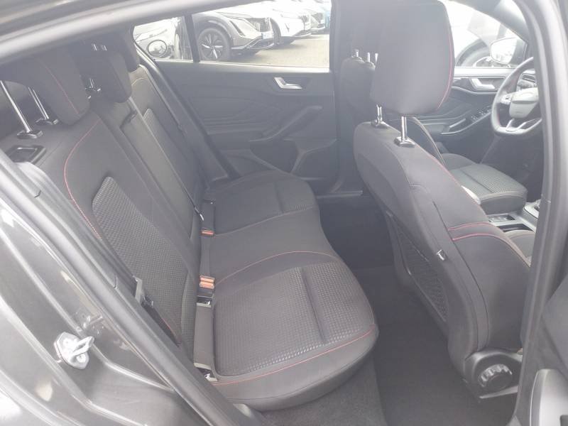 Ford Focus - Photo 23