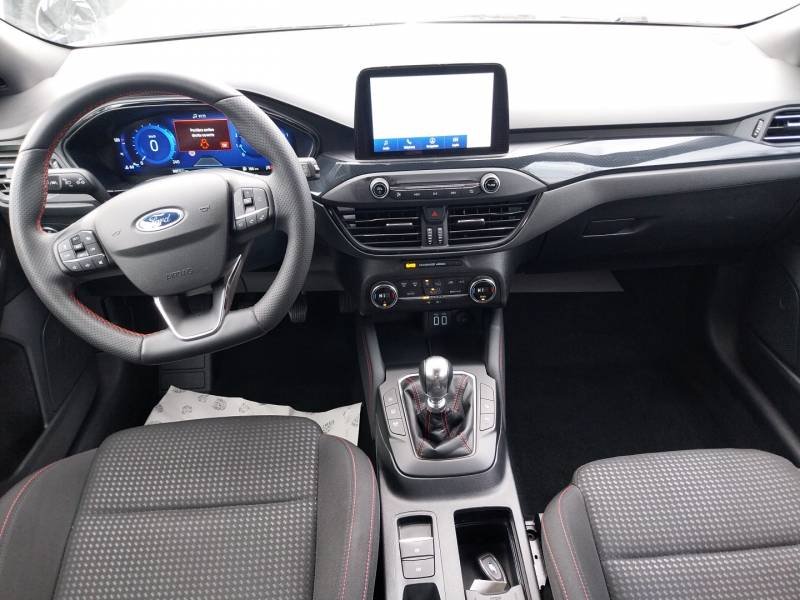 Ford Focus - Photo 10