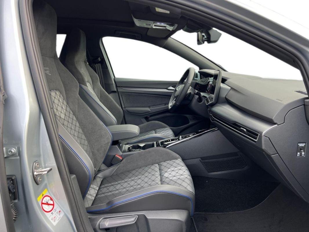 Volkswagen Golf SW - Photo 13