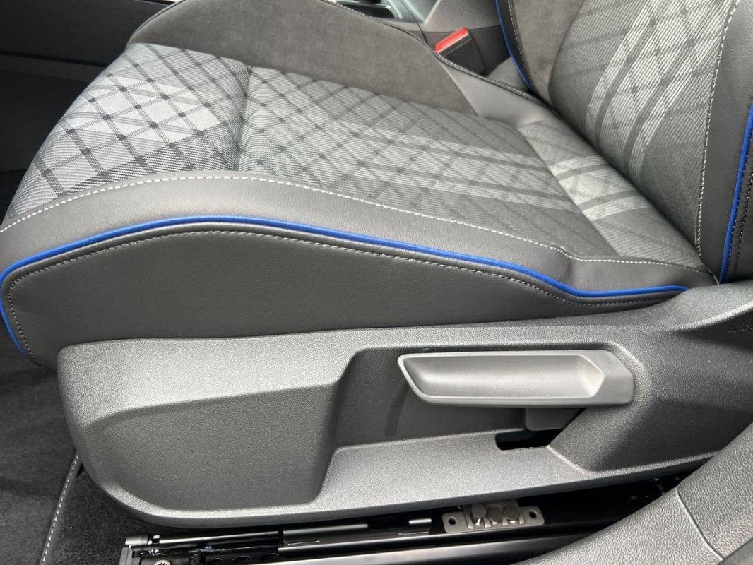 Volkswagen Golf SW - Photo 14