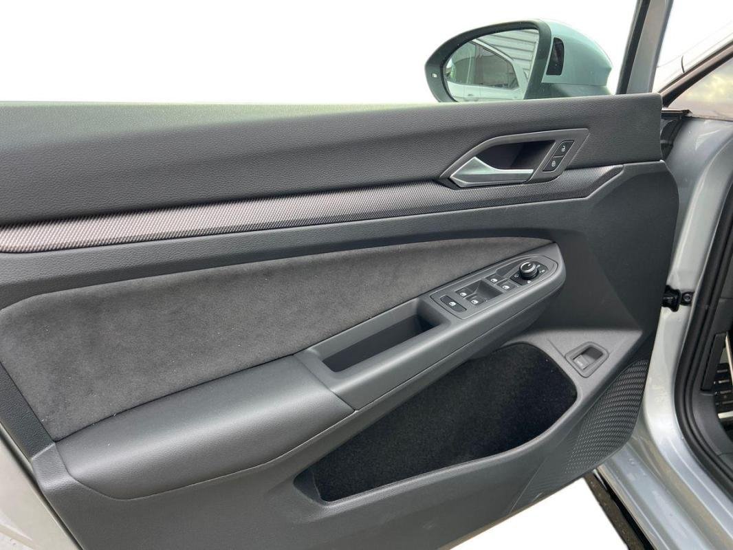 Volkswagen Golf SW - Photo 15