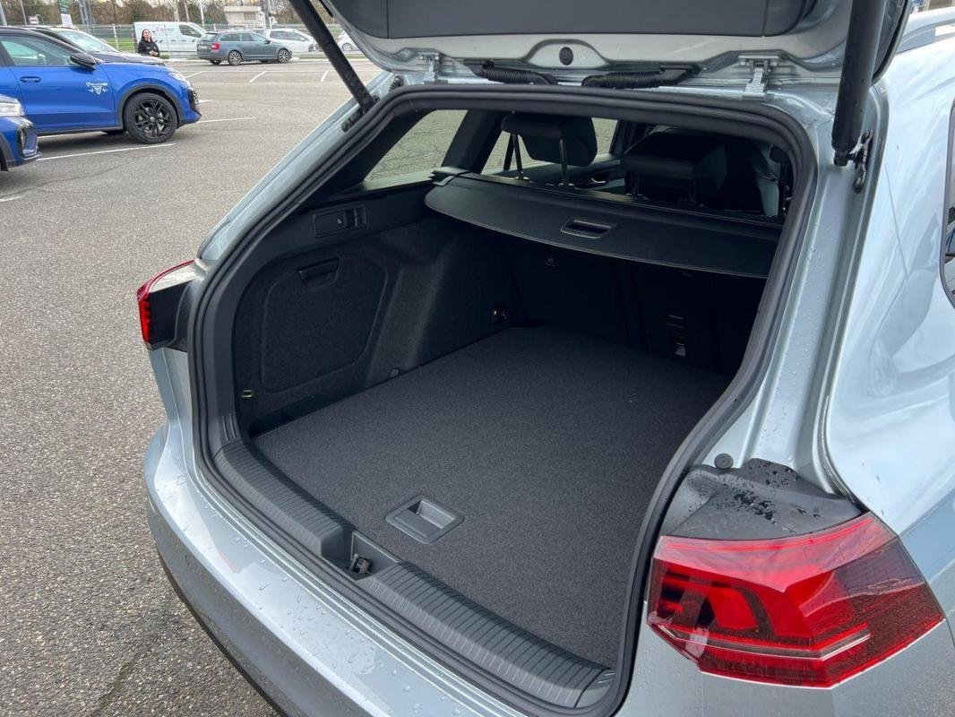 Volkswagen Golf SW - Photo 32