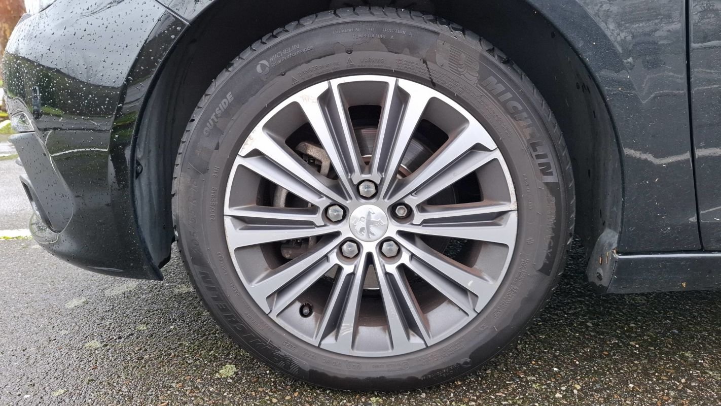 Peugeot 308 - Photo 18