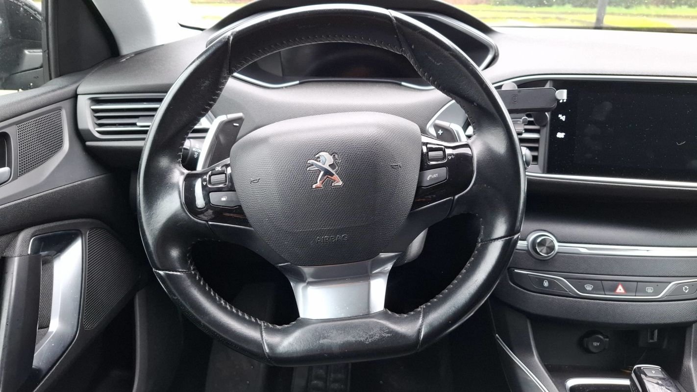 Peugeot 308 - Photo 24