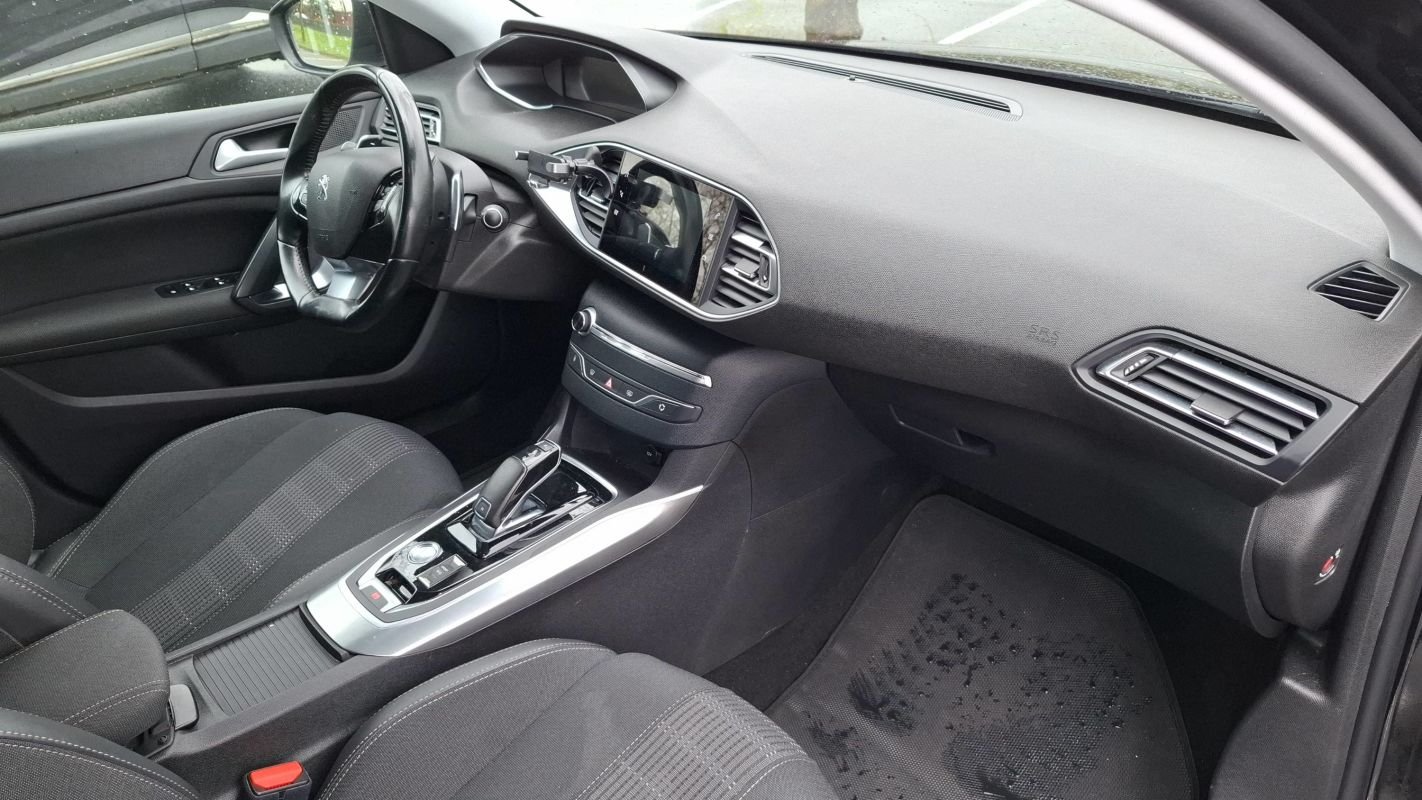 Peugeot 308 - Photo 10