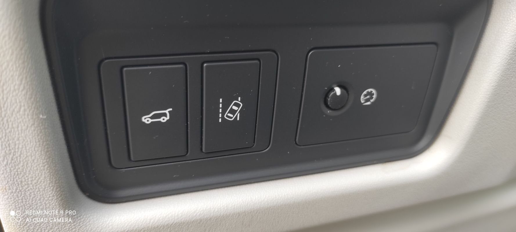 Land Rover Discovery Sport - Photo 28