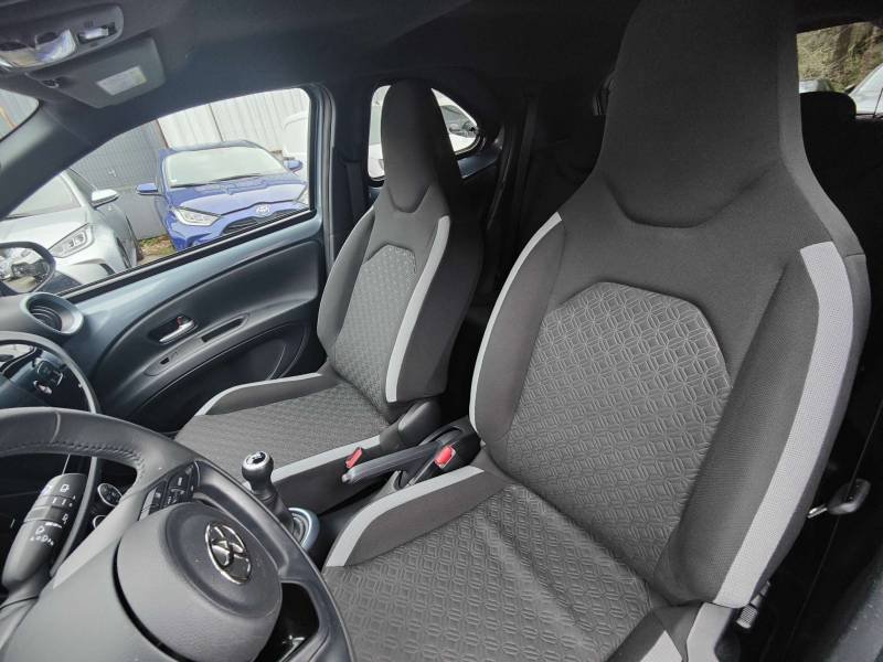 Toyota aygo x - Photo 16