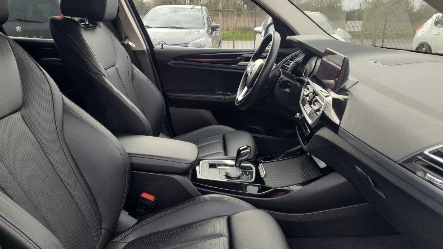 BMW X3 - Photo 25