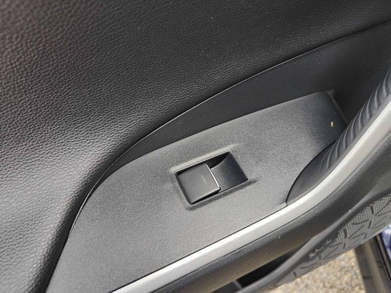 Toyota RAV4 - Photo 31