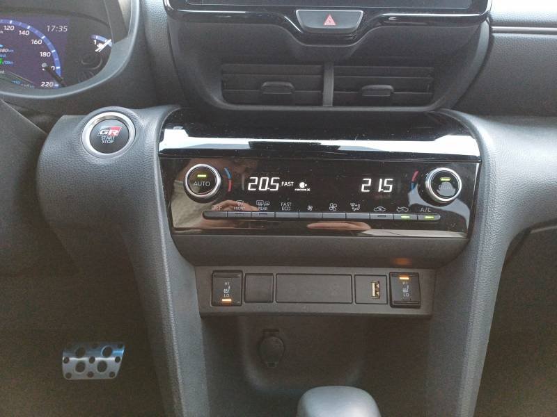 Toyota Yaris - Photo 35