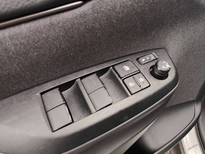 Toyota Yaris - Photo 13